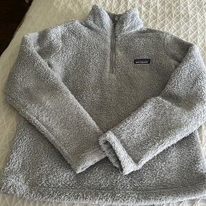 Patagonia light gray fleece, size small